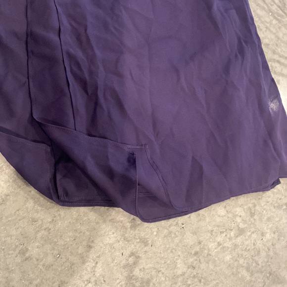 Gorgeous beaded top with matching flare pants. Perfect for mother of bride. - Picture 3 of 6